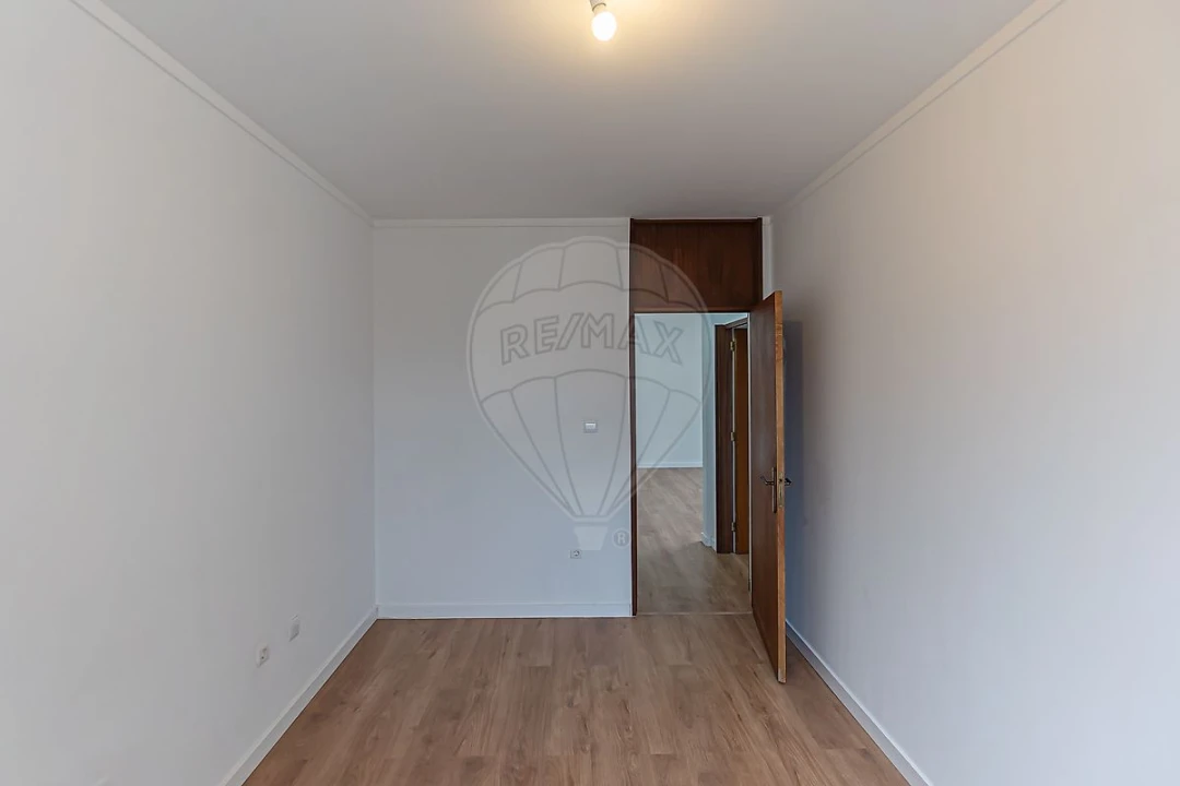 Apartamento T2 para Venda em Avintes Foto 20