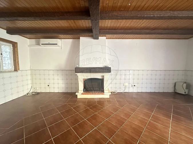 Apartamento T2 para Venda em Olho Marinho Foto 5