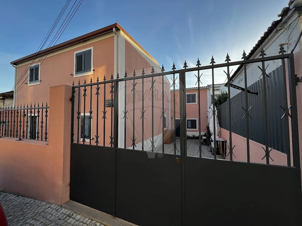 Apartamento T2 para Arrendamento em Camarate, Unhos e Apelação Foto 15