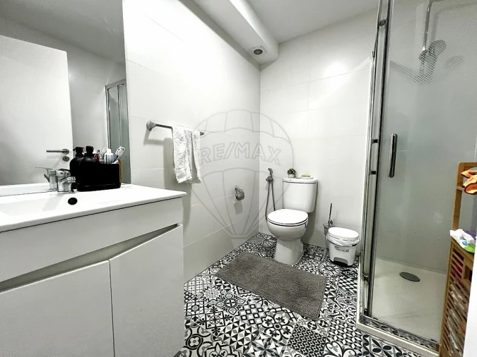 Apartamento T2 para Arrendamento em Camarate, Unhos e Apelação Foto 8