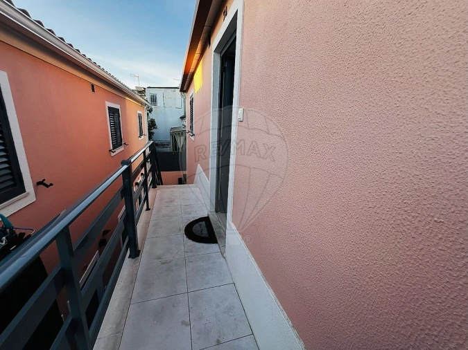 Apartamento T2 para Arrendamento em Camarate, Unhos e Apelação Foto 10