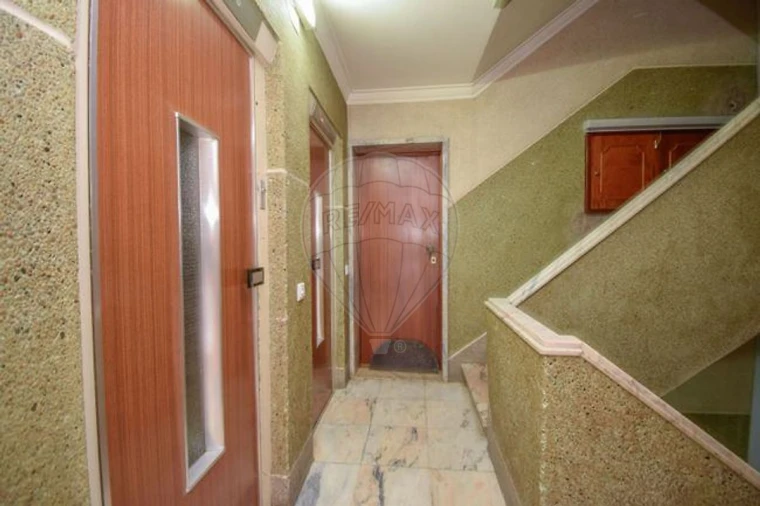 Apartamento T3 para Venda em Massamá e Monte Abraão Foto 19