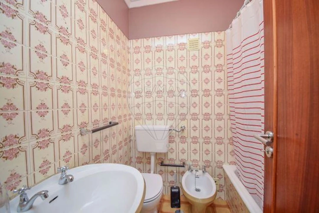 Apartamento T3 para Venda em Massamá e Monte Abraão Foto 6