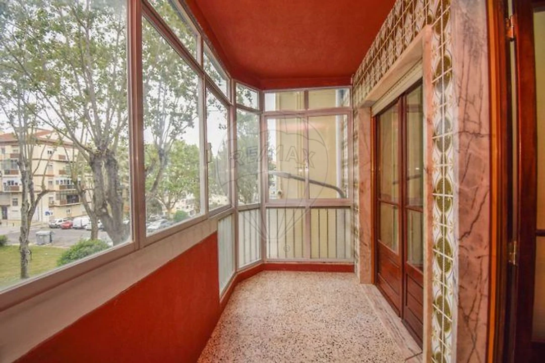 Apartamento T3 para Venda em Massamá e Monte Abraão Foto 18