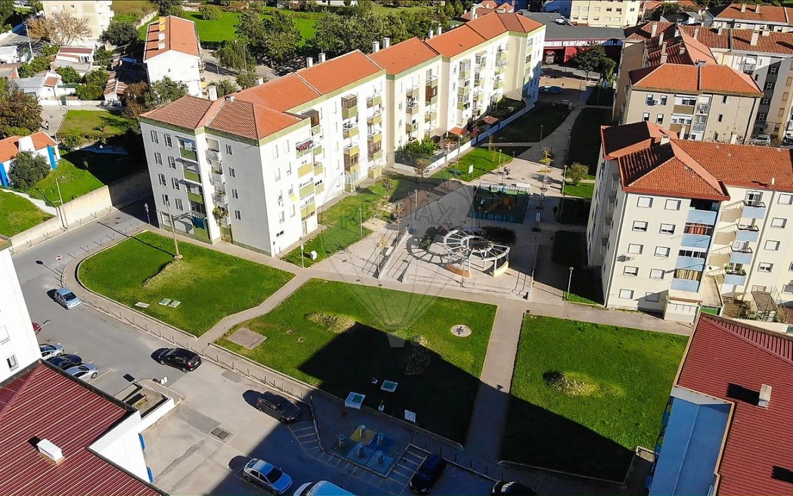 Apartamento T3 para Venda em Castanheira do Ribatejo e Cachoeiras Foto 24