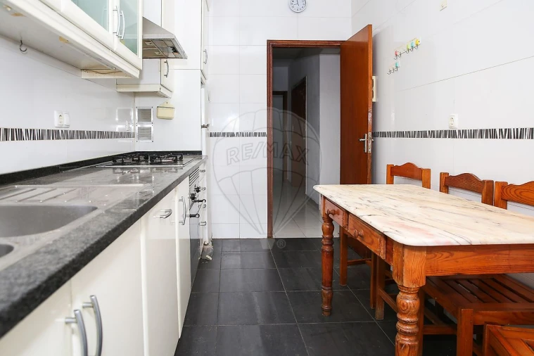 Apartamento T3 para Venda em Castanheira do Ribatejo e Cachoeiras Foto 10