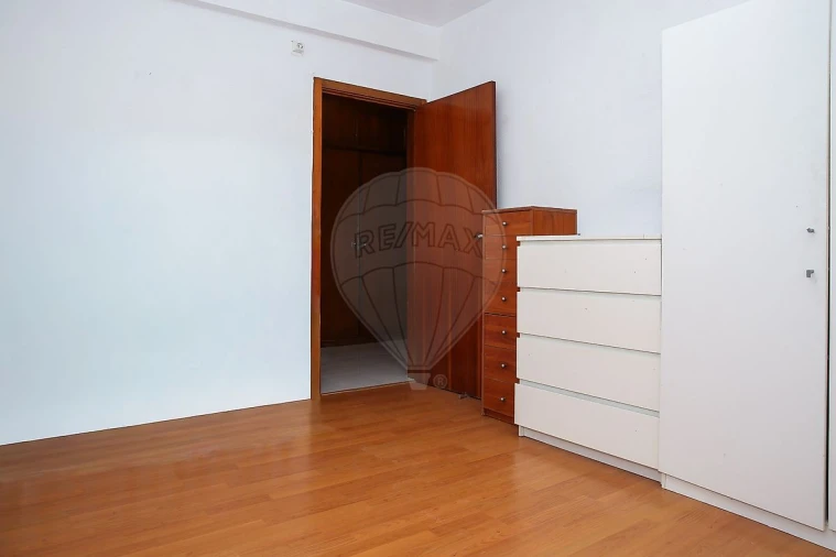 Apartamento T3 para Venda em Castanheira do Ribatejo e Cachoeiras Foto 22