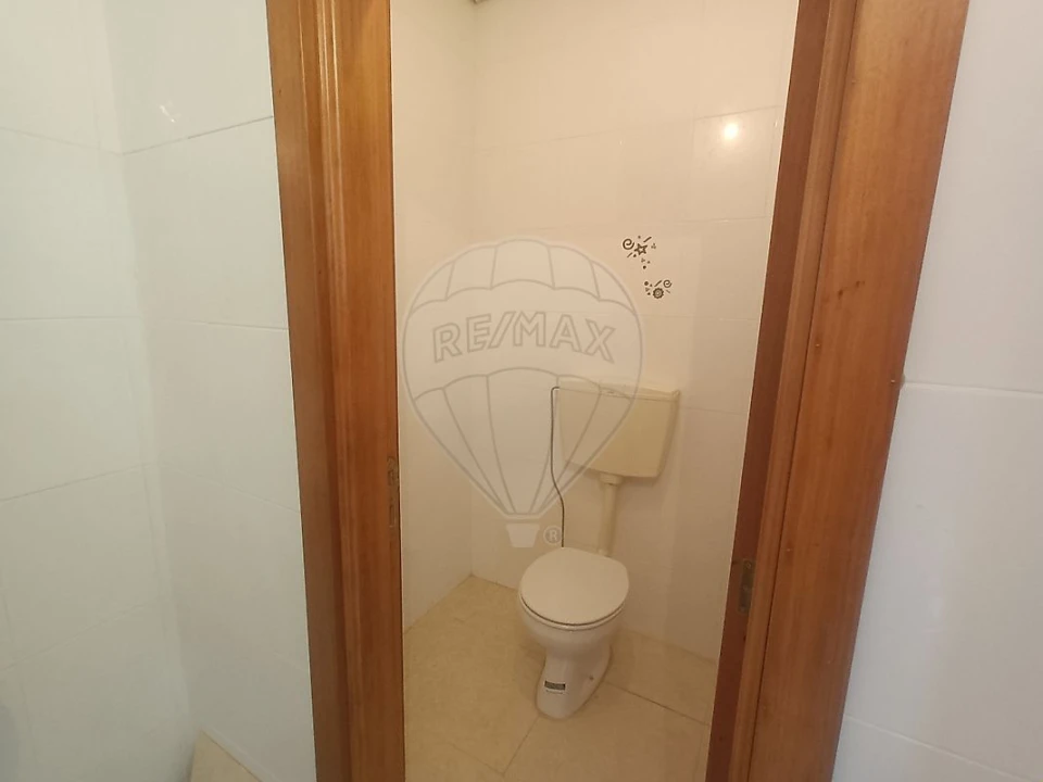 Loja para Venda em Castanheira do Ribatejo e Cachoeiras Foto 10