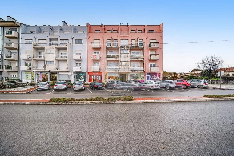 Apartamento T2 para Venda em Oliveira do Bairro Foto 2