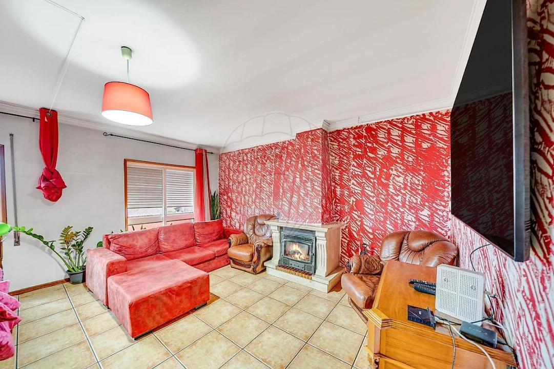 Apartamento T2 para Venda em Oliveira do Bairro Foto 4