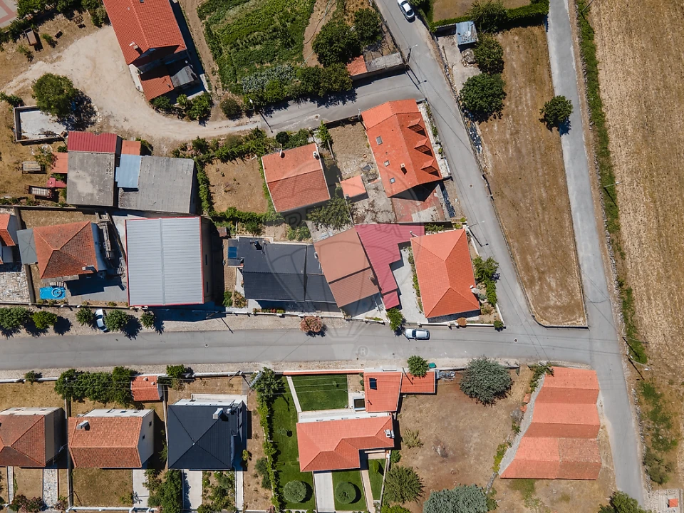 Moradia T2 para Venda em Antas e Ourozinho Foto 3