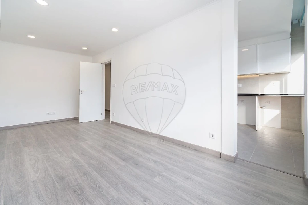 Apartamento T2 para Venda em Santa Iria de Azoia, São João da Talha e Bobadela Foto 6