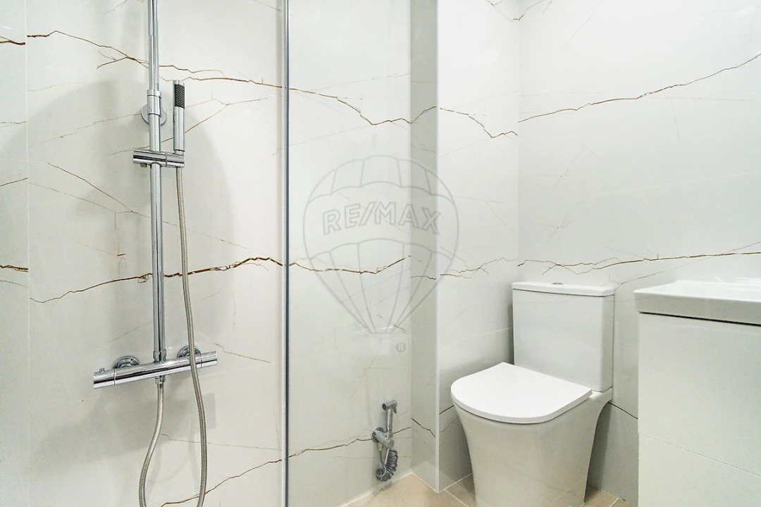 Apartamento T2 para Venda em Santa Iria de Azoia, São João da Talha e Bobadela Foto 8