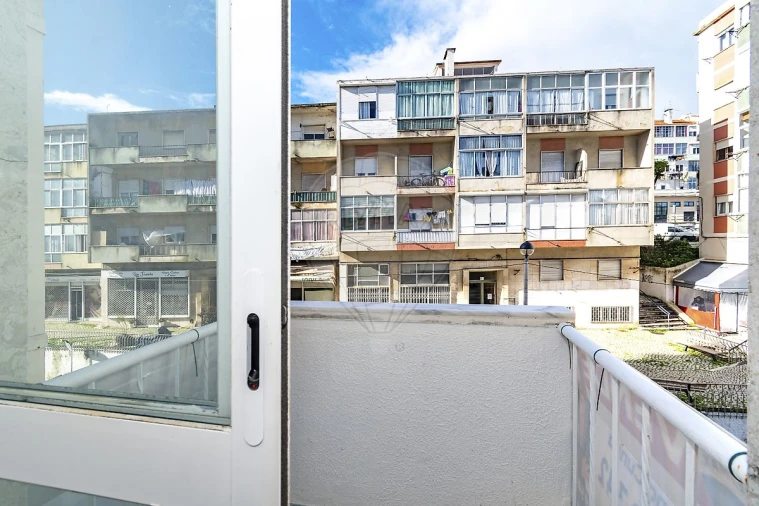 Apartamento T2 para Venda em Santa Iria de Azoia, São João da Talha e Bobadela Foto 17