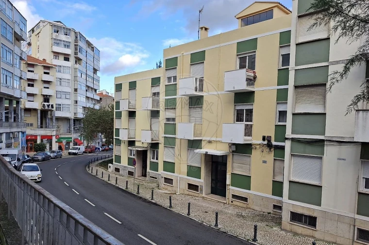 Apartamento T2 para Venda em Santa Iria de Azoia, São João da Talha e Bobadela Foto 6