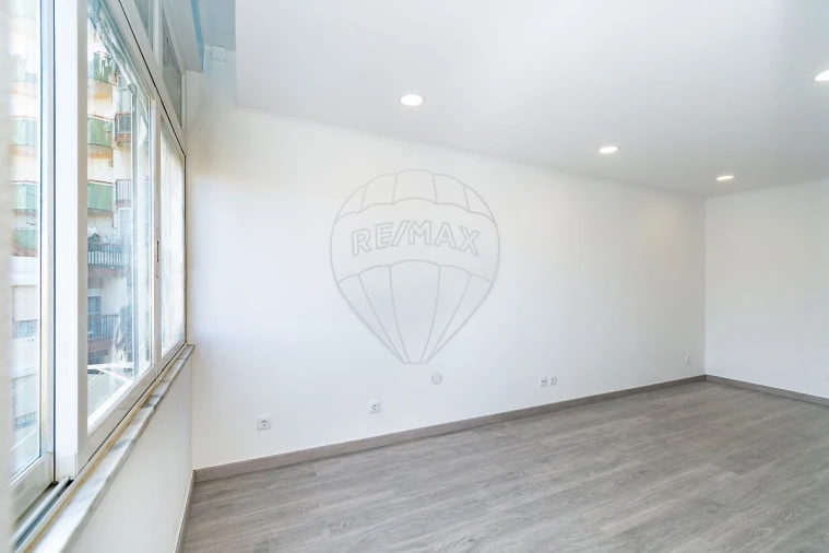 Apartamento T2 para Venda em Santa Iria de Azoia, São João da Talha e Bobadela Foto 5