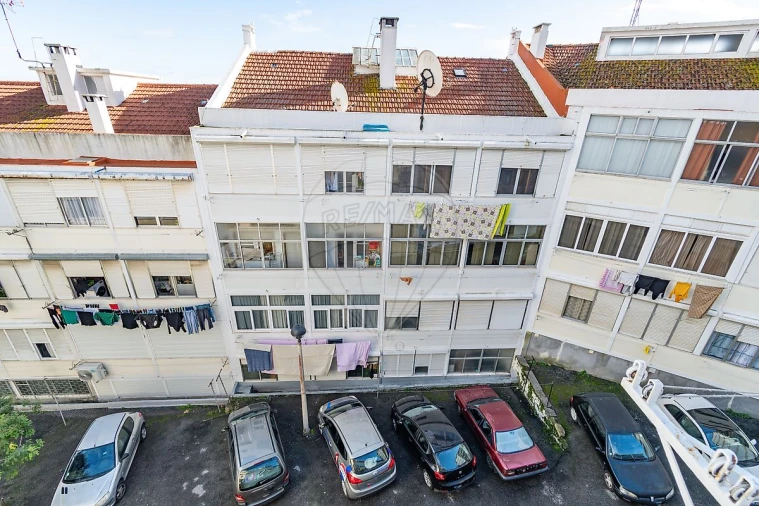 Apartamento T2 para Venda em Santa Iria de Azoia, São João da Talha e Bobadela Foto 18