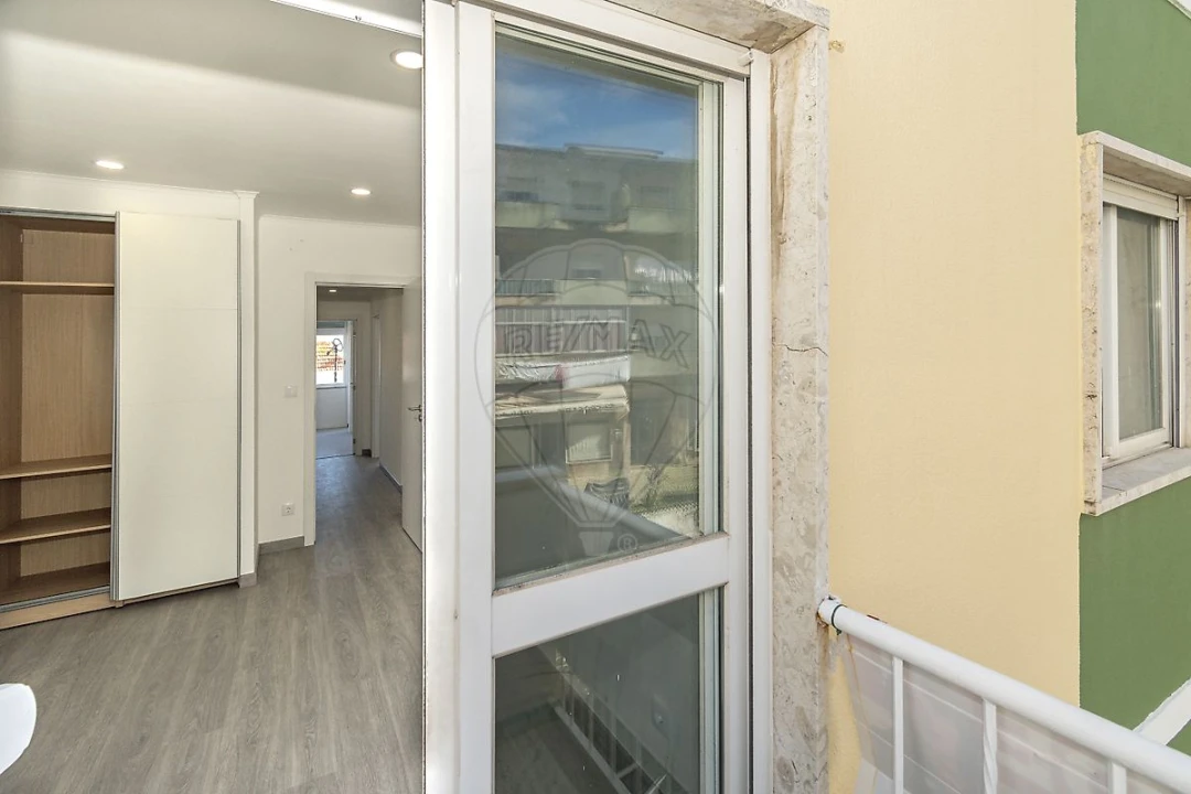 Apartamento T2 para Venda em Santa Iria de Azoia, São João da Talha e Bobadela Foto 16