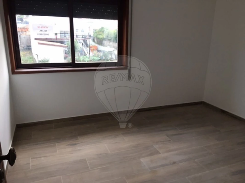 Moradia T2 para Arrendamento em Espinho Foto 4