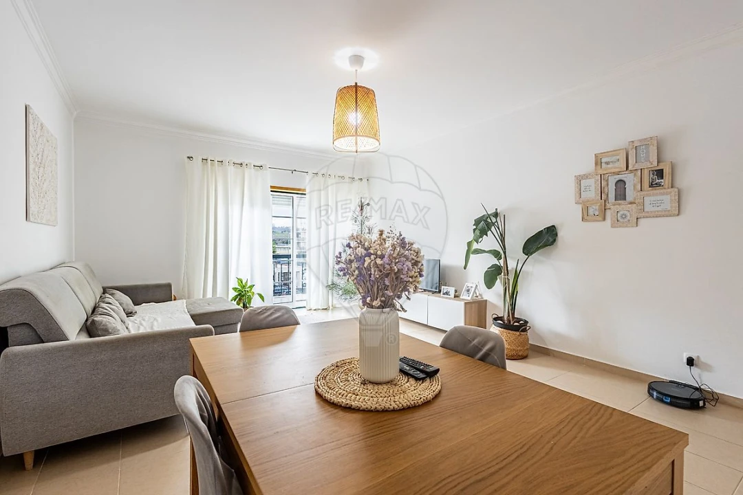 Apartamento T2 para Venda em Azambuja Foto 2