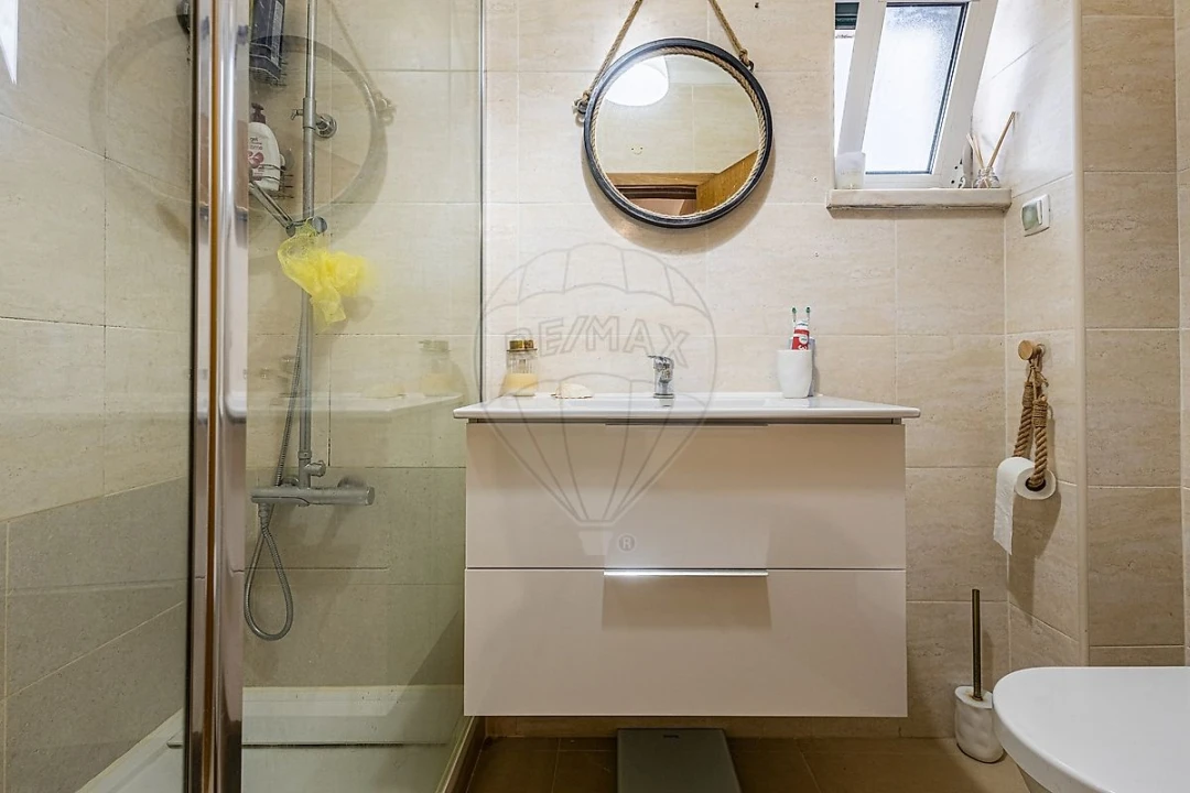 Apartamento T2 para Venda em Azambuja Foto 17