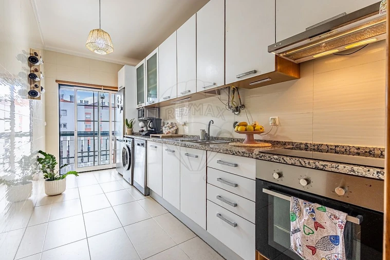 Apartamento T2 para Venda em Azambuja Foto 7