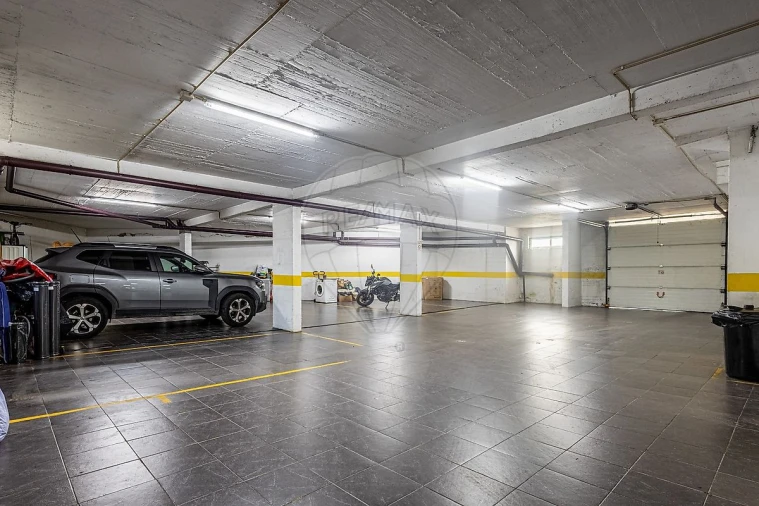 Apartamento T2 para Venda em Azambuja Foto 27