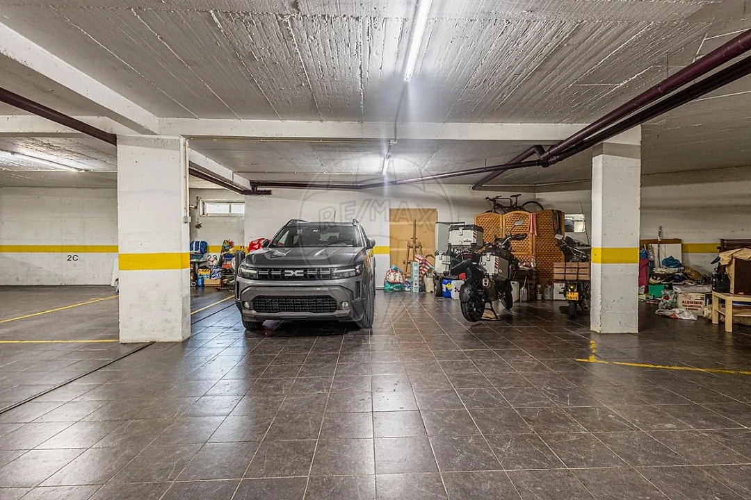 Apartamento T2 para Venda em Azambuja Foto 28