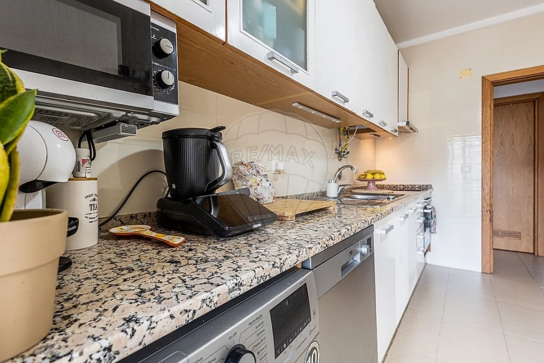 Apartamento T2 para Venda em Azambuja Foto 8