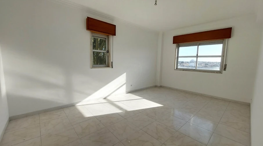 Apartamento T2 para Venda em Algueirão-Mem Martins Foto 7