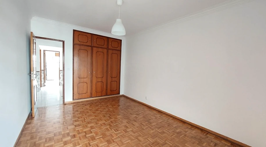 Apartamento T2 para Venda em Algueirão-Mem Martins Foto 14