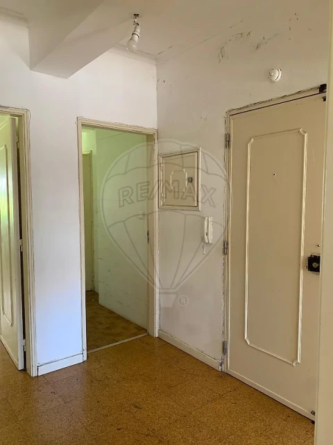 Apartamento T2 para Venda em Agualva e Mira-Sintra