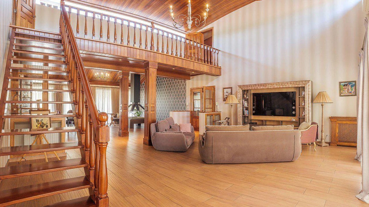 Moradia T5 para Venda em Charneca de Caparica e Sobreda Foto 4