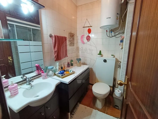Apartamento T1 para Arrendamento em Oliveira do Douro Foto 7