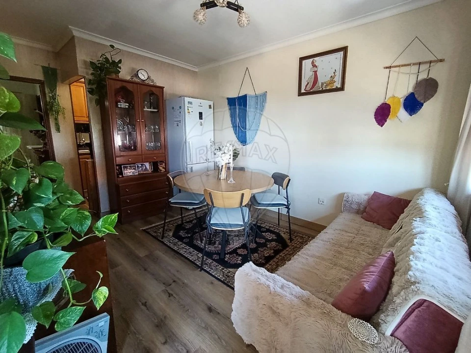 Apartamento T1 para Arrendamento em Oliveira do Douro Foto 6