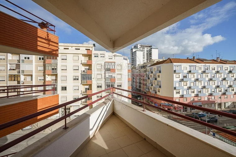 Apartamento T3 para Venda em Setubal (São Sebastião) Foto 30