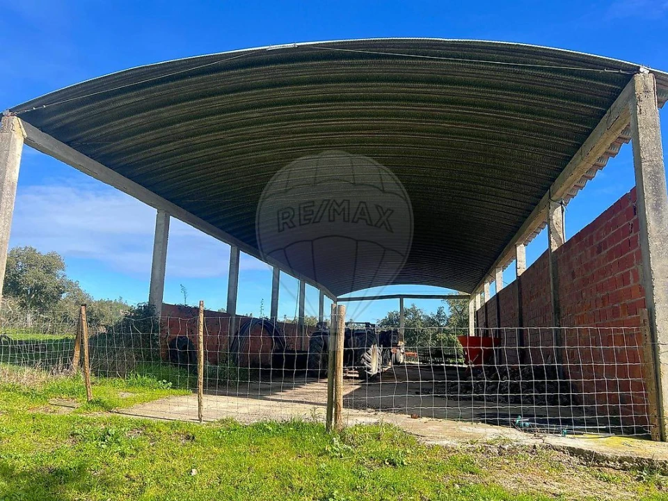 Quinta T2 para Venda em Raposa Foto 11