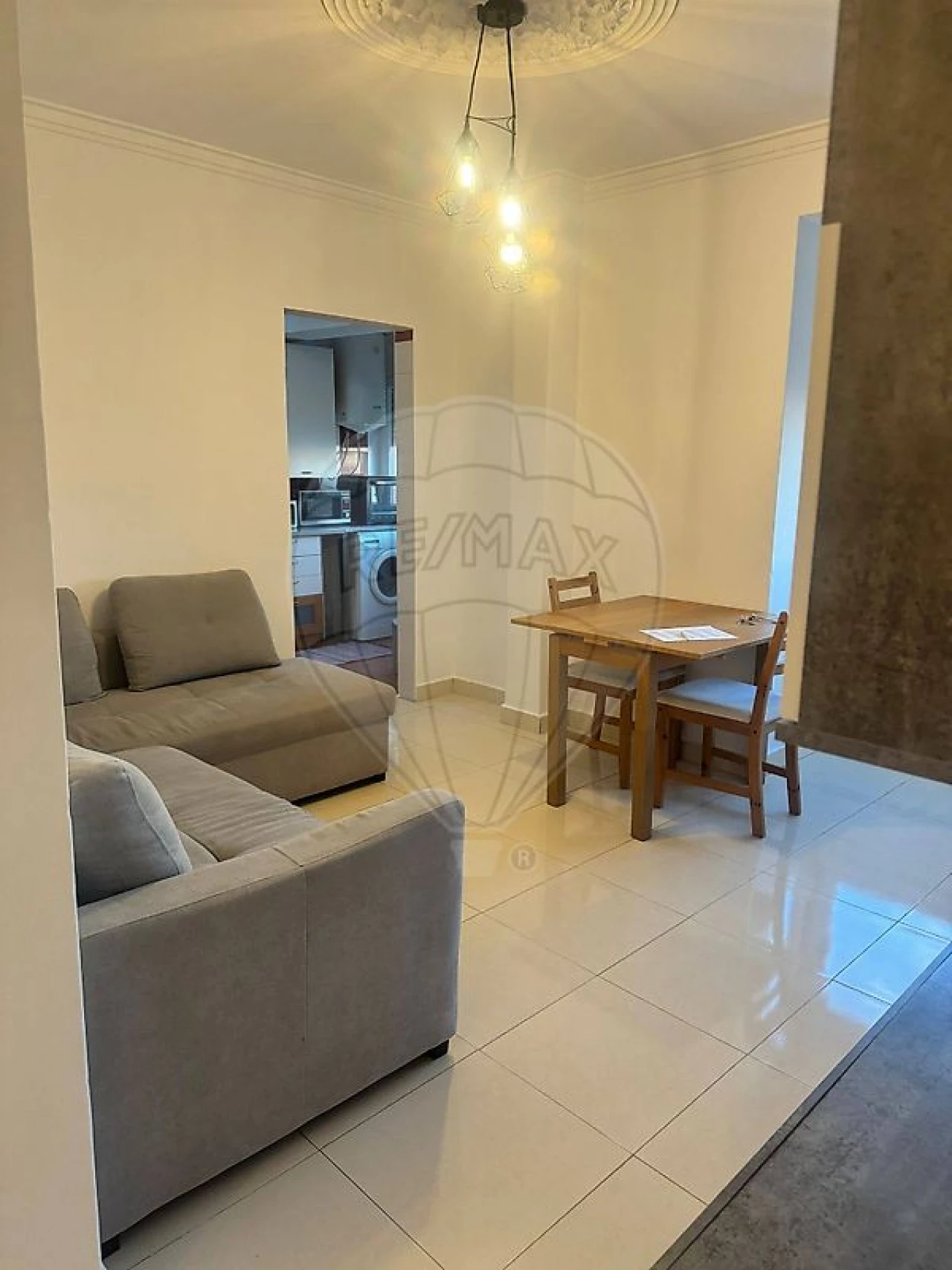 Apartamento T1 para Venda em Laranjeiro e Feijó Foto 5