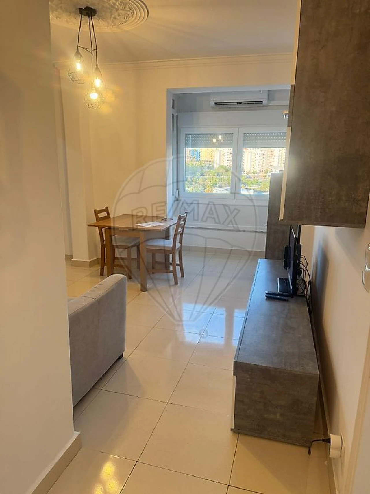 Apartamento T1 para Venda em Laranjeiro e Feijó Foto 3