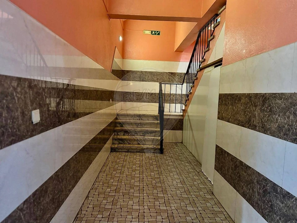 Negócio para Venda em Póvoa de Santa Iria e Forte da Casa Foto 7