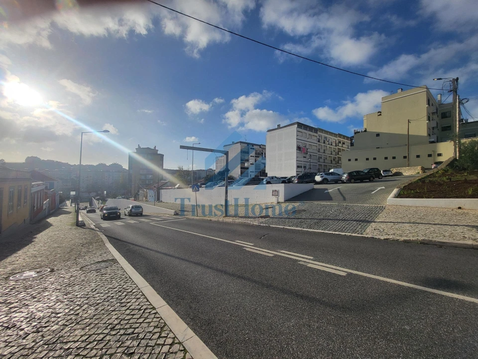 Moradia T2 para Venda em Agualva e Mira-Sintra Foto 23