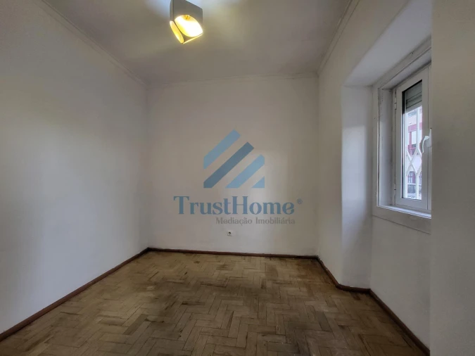 Moradia T2 para Venda em Agualva e Mira-Sintra Foto 11