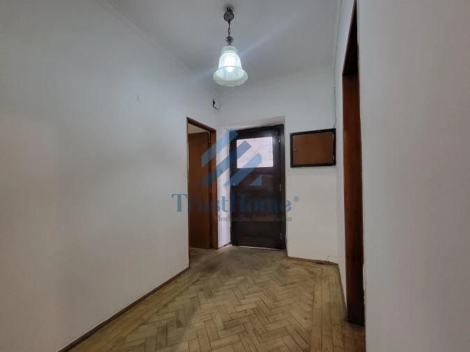 Moradia T2 para Venda em Agualva e Mira-Sintra Foto 12