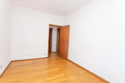 Apartamento T3 para Venda em São Vitor (Braga)