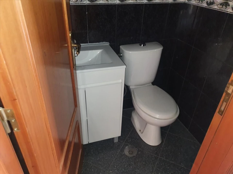 Apartamento T2 para Venda em Mafamude e Vilar do Paraíso Foto 16