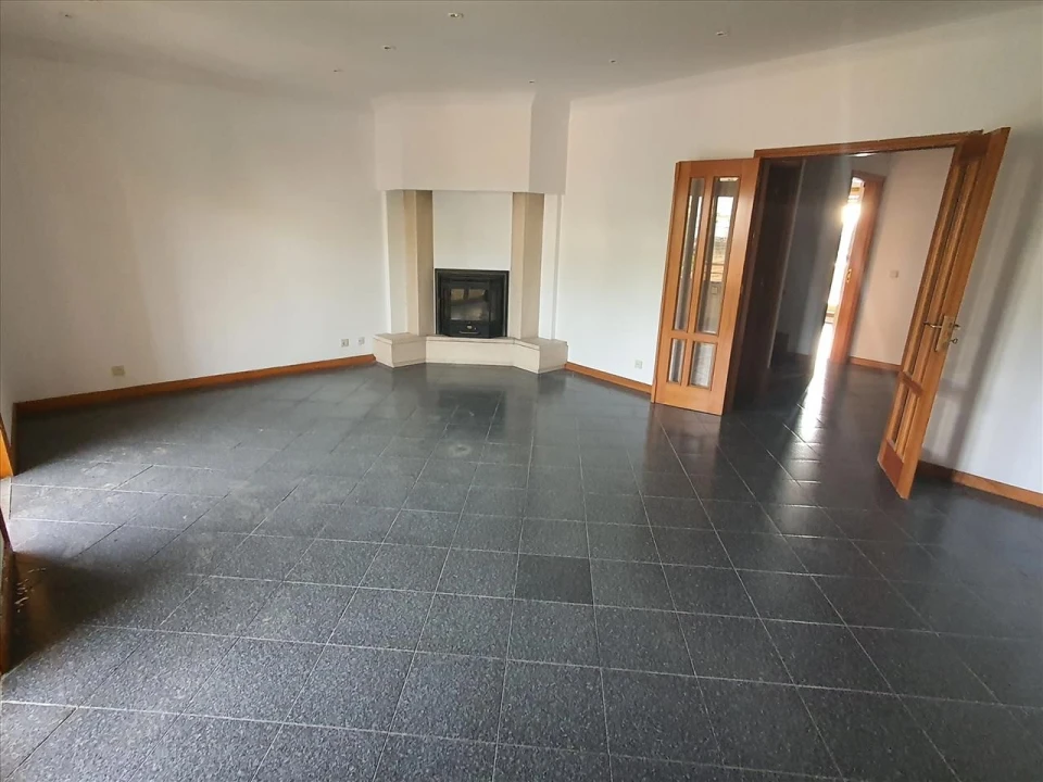 Apartamento T2 para Venda em Mafamude e Vilar do Paraíso Foto 3