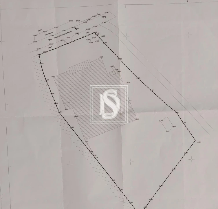 Terreno para Venda em Quelfes Foto 5