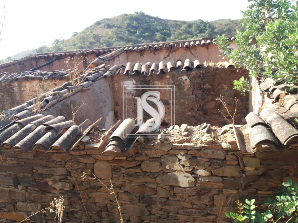 Moradia T5 para Venda em Santa Catarina da Fonte do Bispo Foto 2