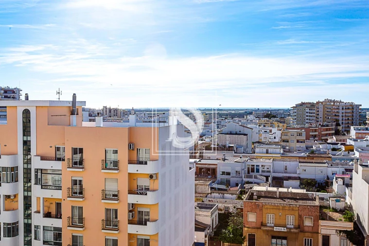 Apartamento T5 para Venda em Faro (Sé e São Pedro) Foto 13