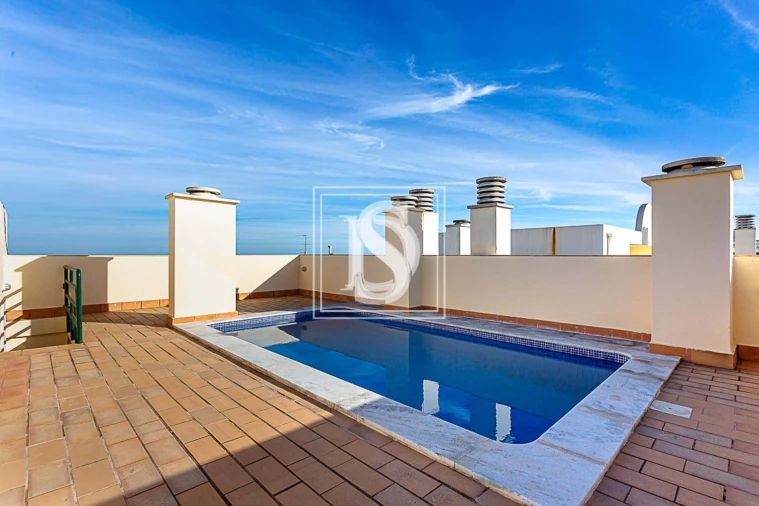 Apartamento T5 para Venda em Faro (Sé e São Pedro) Foto 2